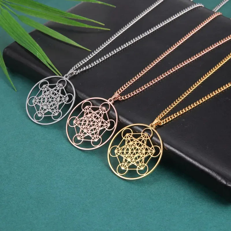 Collier Cube de Métatron – Pendentif en Acier Inoxydable (Argent, Or ou Noir)