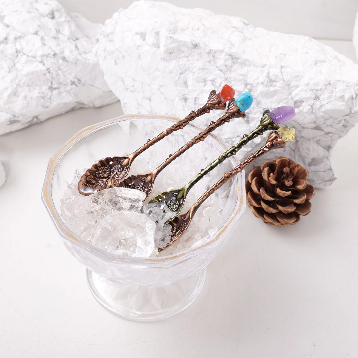 Cuillère Magique en Cristal Brut – Énergie & Rituel Divinatoire