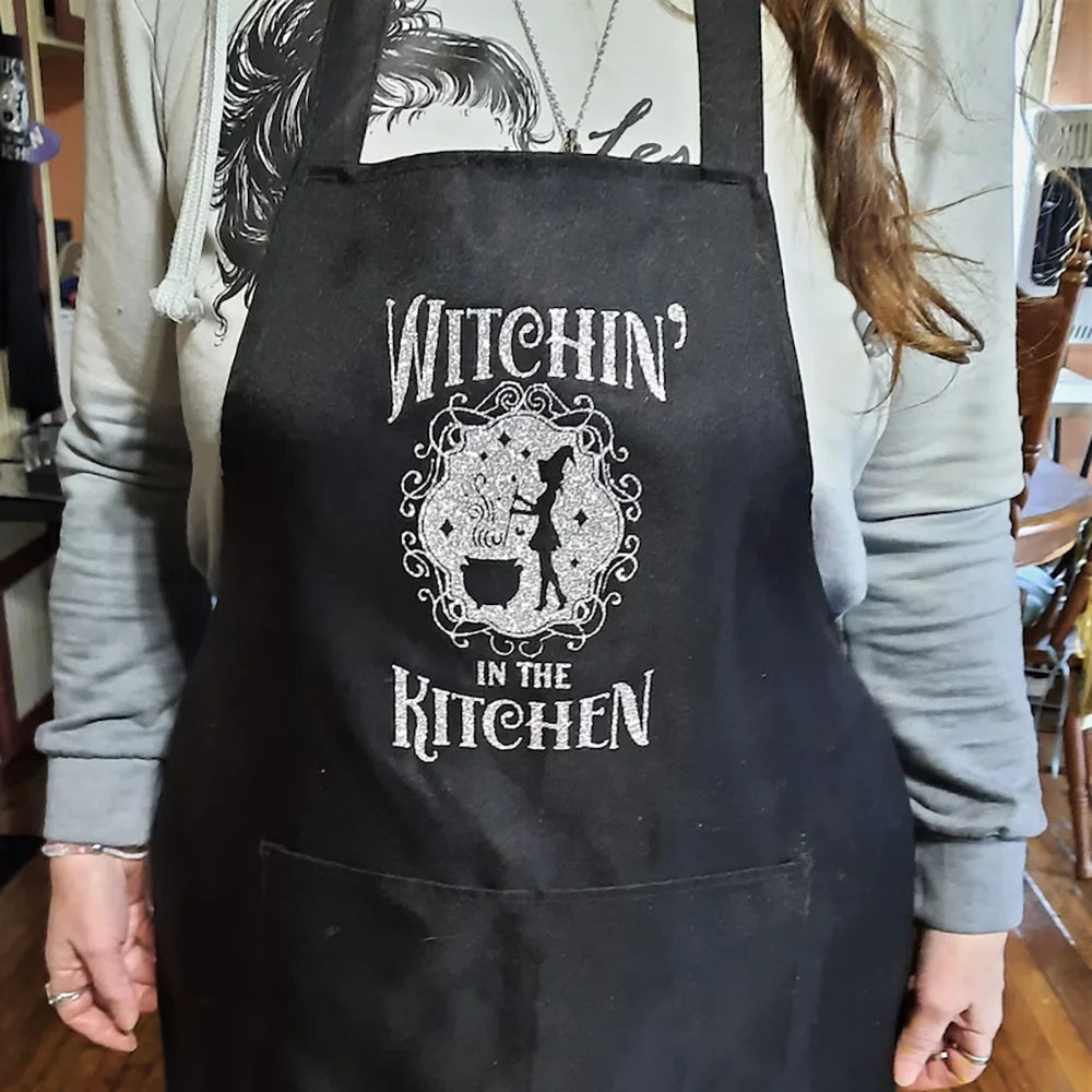 Tablier Witchin’ in The Kitchen