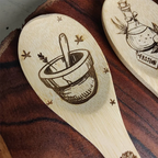 Lot de 3 Cuillères Magiques en Bois Gravées