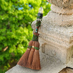 Balai Rituel de Sorcière avec Pointe de Cristal Naturel