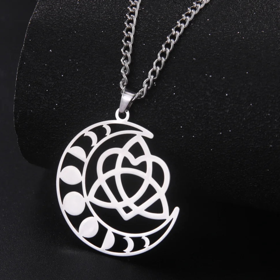 Collier Triquetra – Nœud Sacré de Protection et d’Harmonie