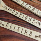 Lot de 3 Cuillères Magiques en Bois Gravées