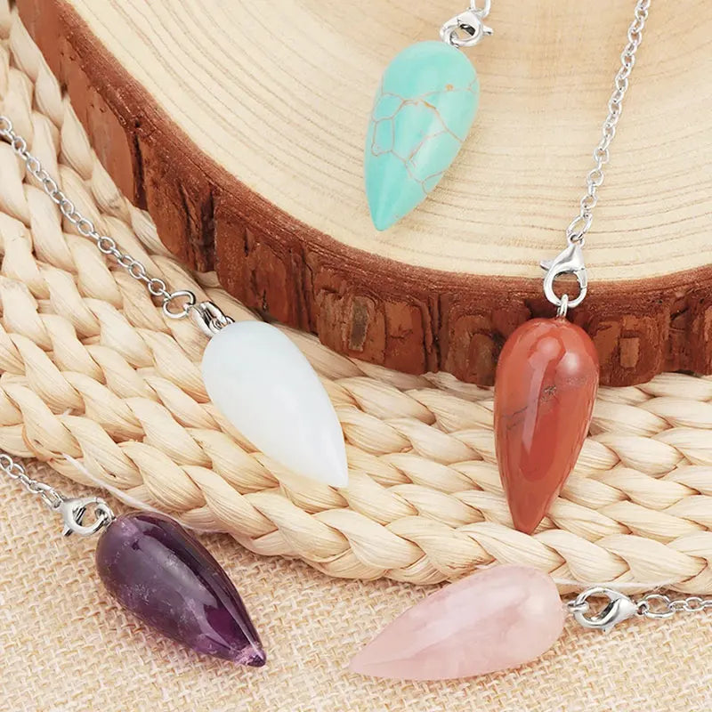 Pendule divinatoire en pierre naturelle – Forme goutte