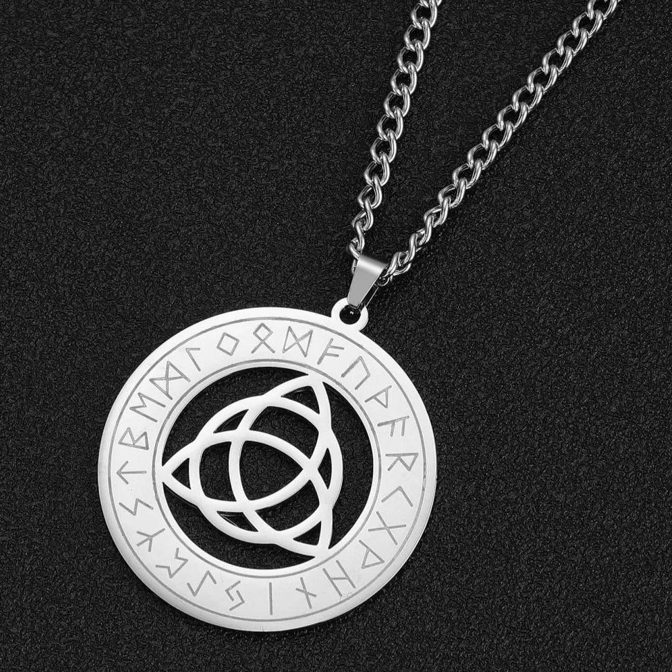 Collier Triquetra – Nœud Sacré de Protection et d’Harmonie
