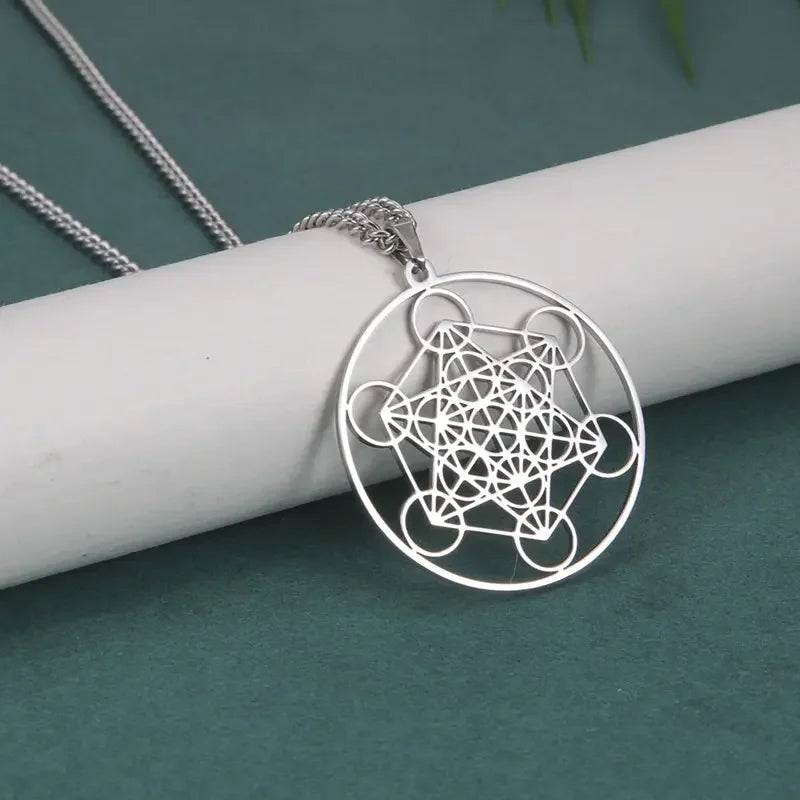 Collier Cube de Métatron – Pendentif en Acier Inoxydable (Argent, Or ou Noir)