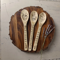 Lot de 3 Cuillères Magiques en Bois Gravées